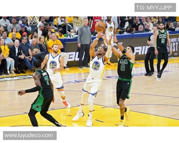 凯尔特人与勇士精彩对决视频回顾NBA赛季巅峰对抗赛亮点集锦