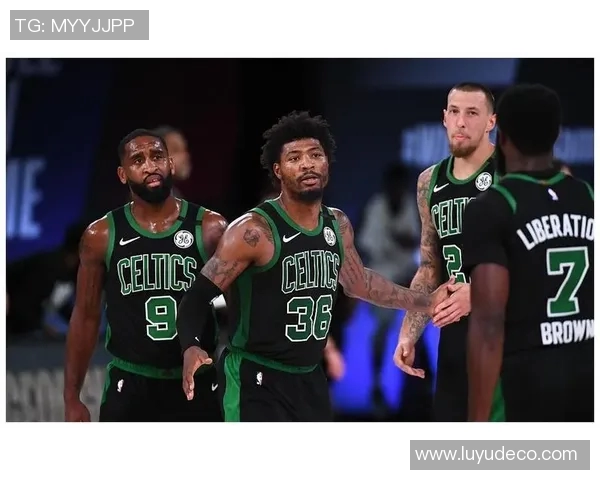 热火与凯尔特人精彩对决重播回顾分析全场亮点与关键时刻解析